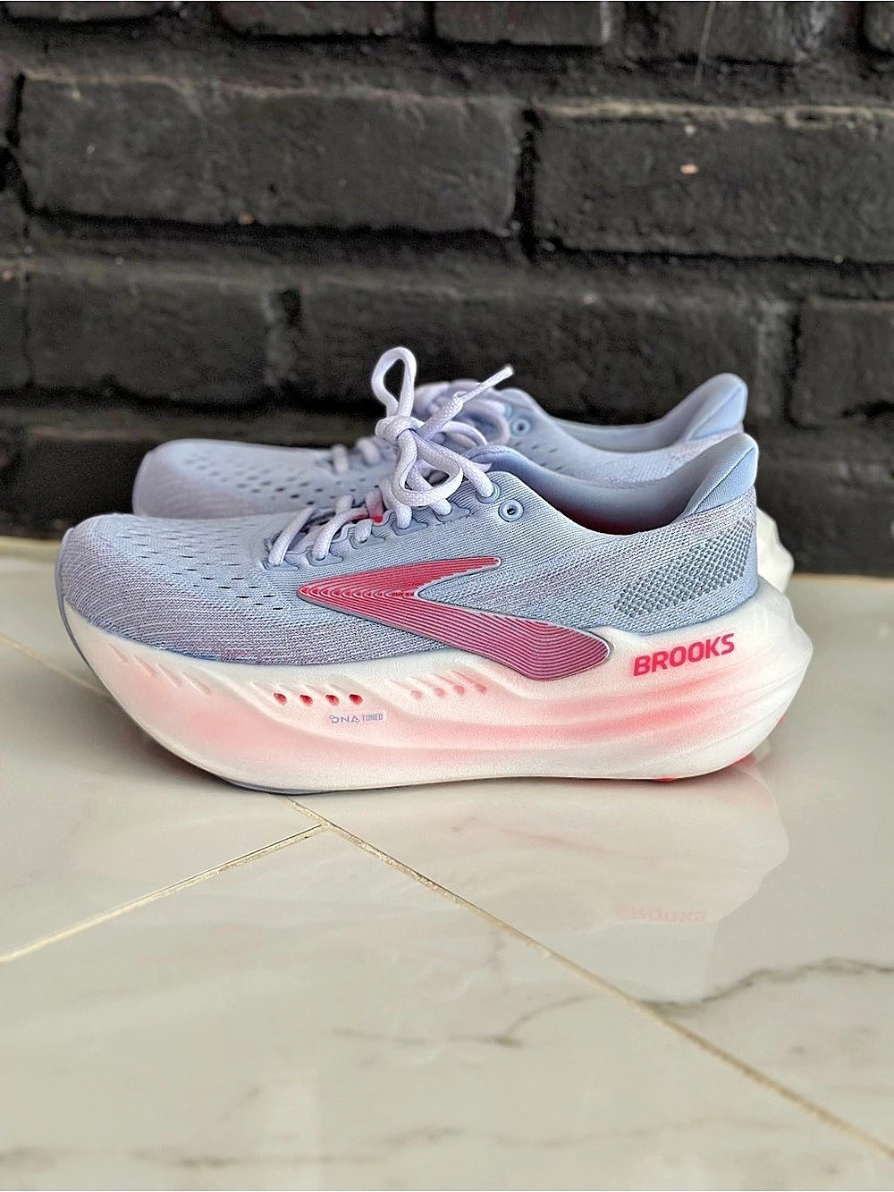 Brooks Glycerin Max 24 Athletic Shoes Gray & Pink US 7.5 Like New